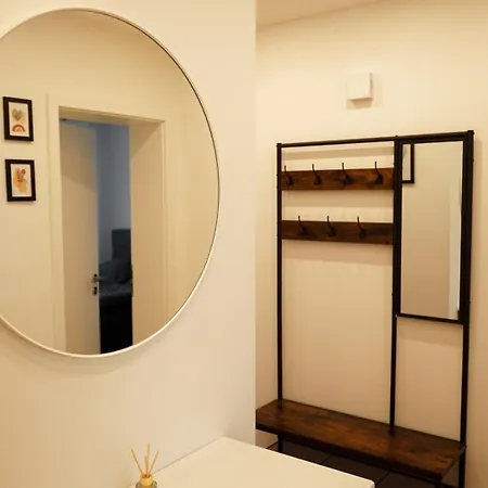 Moeblierte 3-Zimmer-Wohnung Nahe Duesseldorf In Duisburg-Sued Buitenkant foto