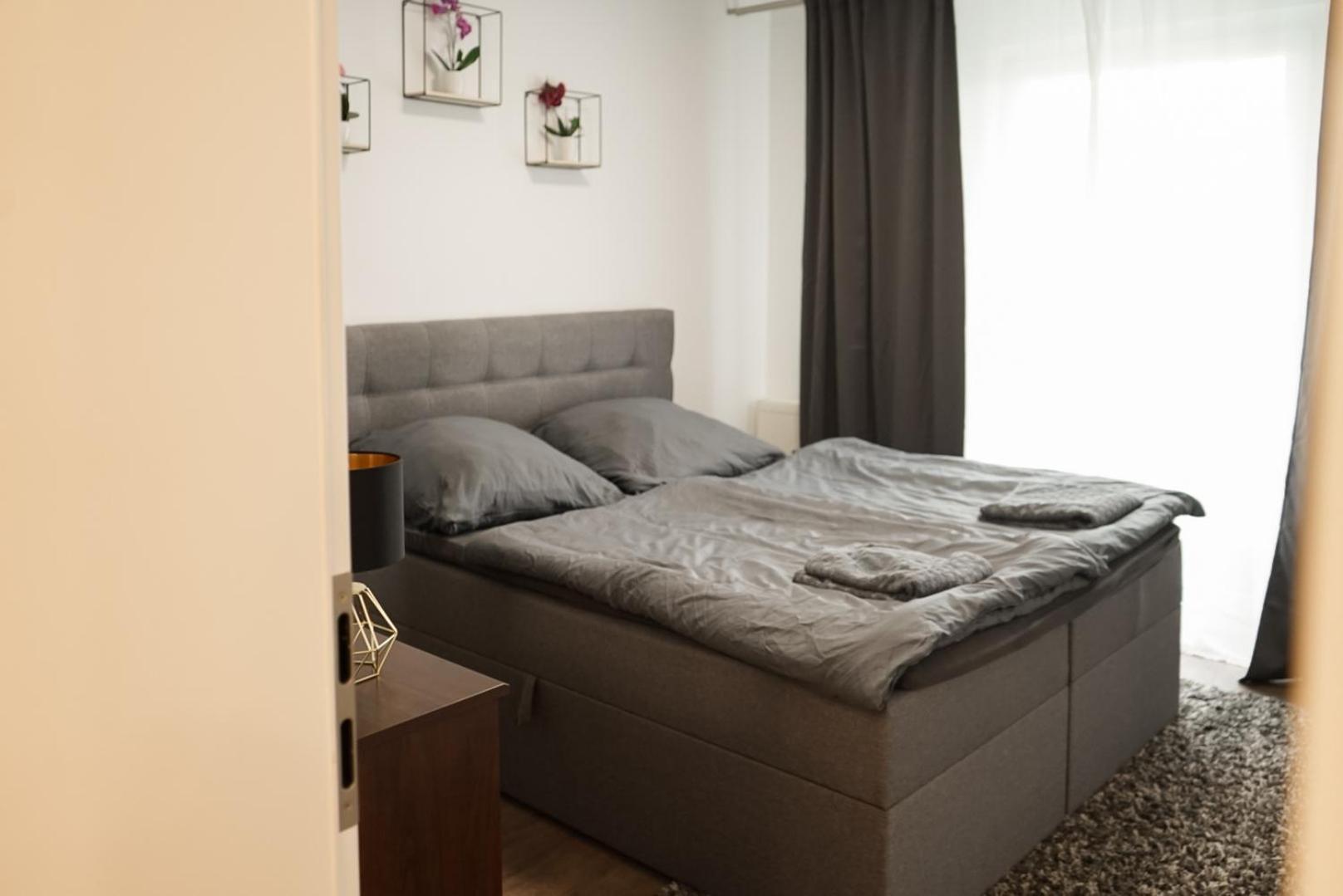 Moeblierte 3-zimmer-wohnung Nahe Duesseldorf In Duisburg-sued Апартаменты Дуйсбург